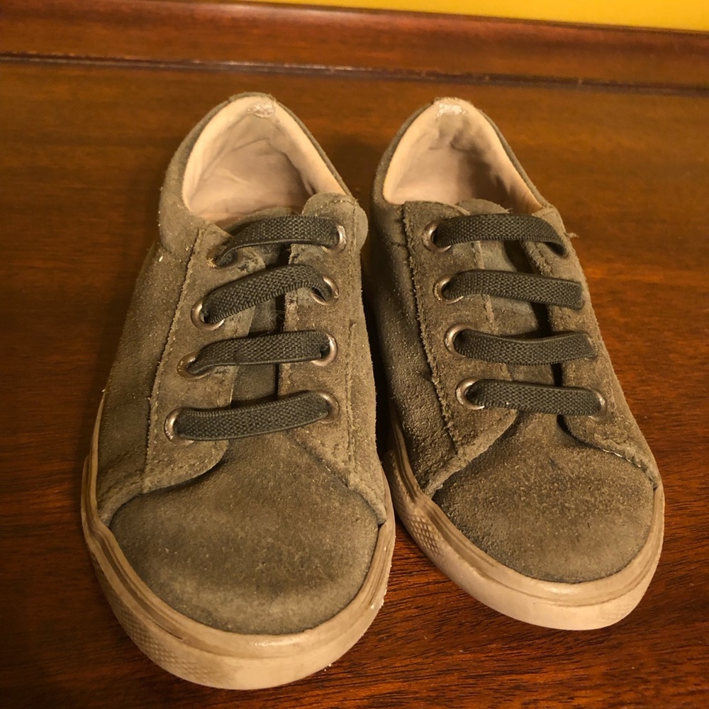 Janie and Jack toddler/ Boys suede sneaker size 8 green